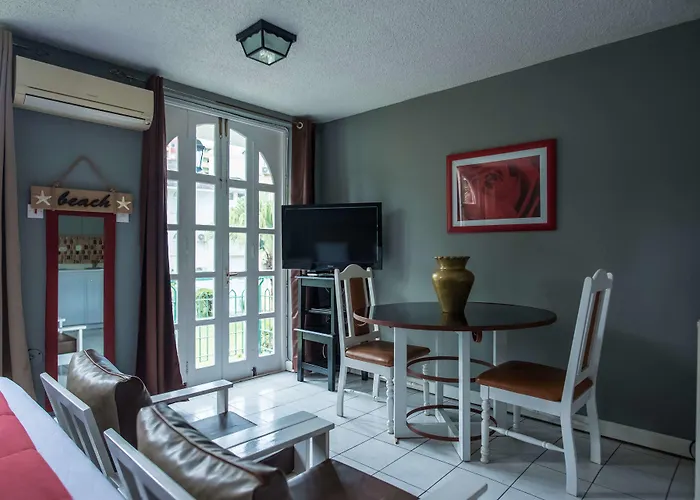 Sandcastle E9 Aparthotel
