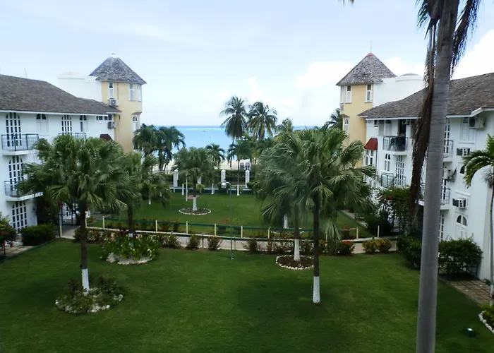 Sandcastle E9 Aparthotel